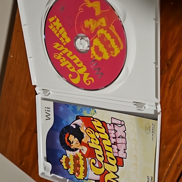 Nintendo Wii Cake Mania In the Mix! - Picture 2 of 3